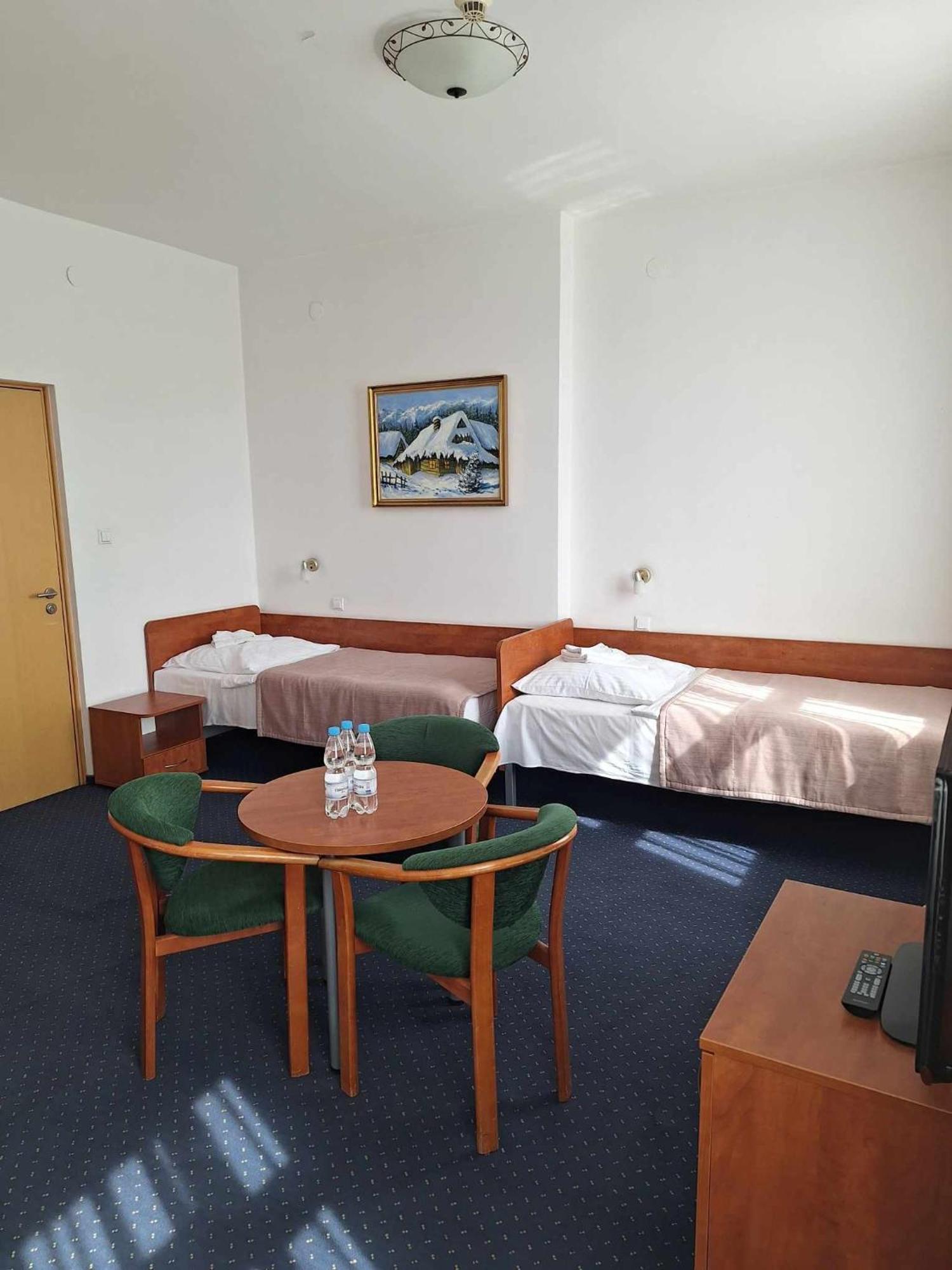 Hotel *** NAT Krynica Zdrój Exterior foto
